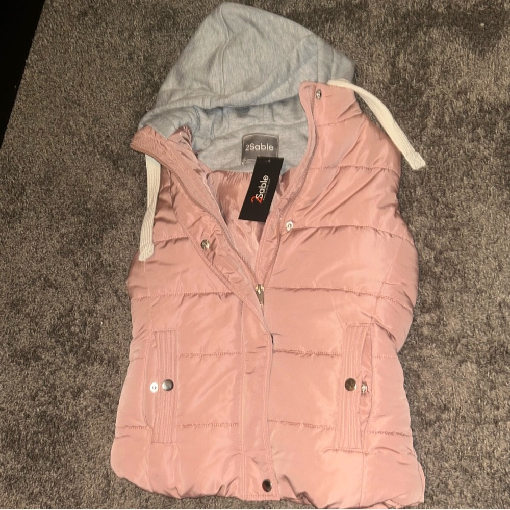 2Sable Mauve Puffer and Gray Hooded Jacket